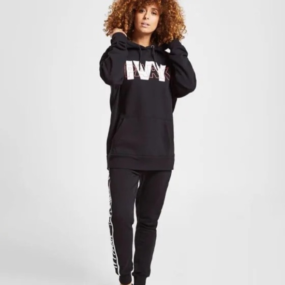 IVY PARK Overhead Long Black Hoodie